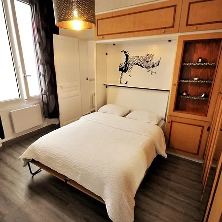 Warm&comfortable In Montmartre Parigi
