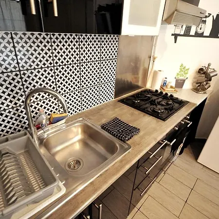 Warm&comfortable In Montmartre Appartamento Parigi